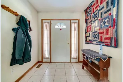 3734 Renfro Road, Cherry Valley, IL 61016 - Photo 4