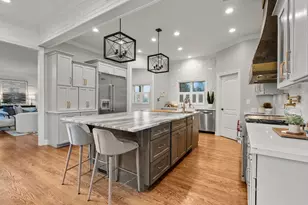 23W711 Hobson Rd, Naperville, IL 60540 - Photo 10