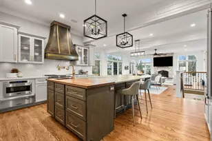 23W711 Hobson Rd, Naperville, IL 60540 - Photo 8