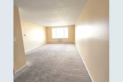 1375 Rebecca Drive #219, Hoffman Estates, IL 60194 - Photo 8