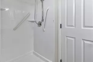 277 Greensboro Ct, Elk Grove Village, IL 60007 - Photo 16