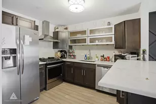 9609 Austin Ave, Oak Lawn, IL 60453 - Photo 6