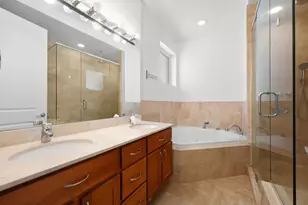 2407 W Moffat St, Chicago, IL 60647 - Photo 18