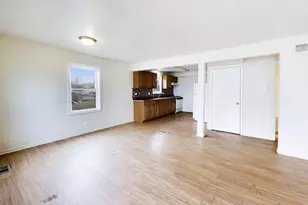 25655 W Arcade Dr, Lake Villa, IL 60046 - Photo 8
