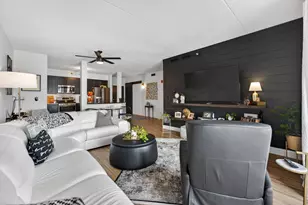 500 E St Charles Rd, Lombard, IL 60148 - Photo 8