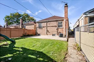 6707 N Whipple St, Chicago, IL 60645 - Photo 20