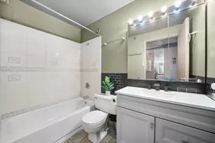 1122 N Clark St, Chicago, IL 60610 - Photo 6