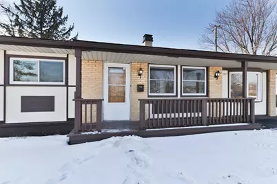 755 Cambridge Lane, Hoffman Estates, IL 60169 - Photo 2