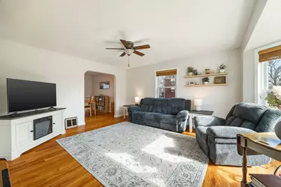 5300 W Foster Avenue, Chicago, IL 60630 - Photo 4