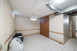 5300 W Foster Ave, Chicago, IL 60630 - Photo 18