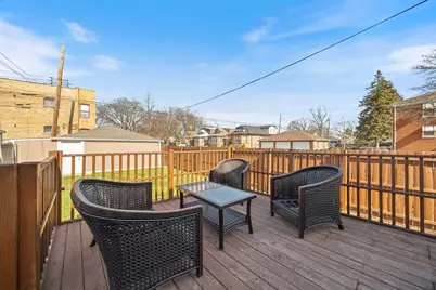 5300 W Foster Avenue, Chicago, IL 60630 - Photo 20