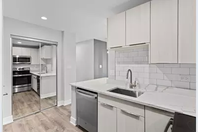 1303 W Estes Avenue #2W, Chicago, IL 60626 - Photo 4