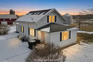 18521 Anderson Rd, Prophetstown, IL 61277 - Photo 2