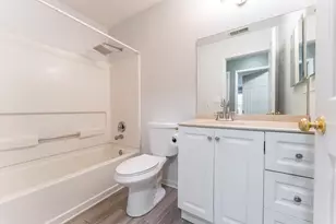 152 Hidden Pond Cir, Aurora, IL 60504 - Photo 14