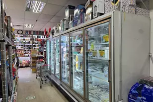 3102 W Devon Ave, Chicago, IL 60659 - Photo 8