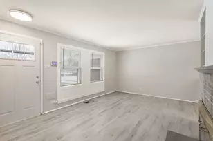 319 Indianwood Blvd, Park Forest, IL 60466 - Photo 4