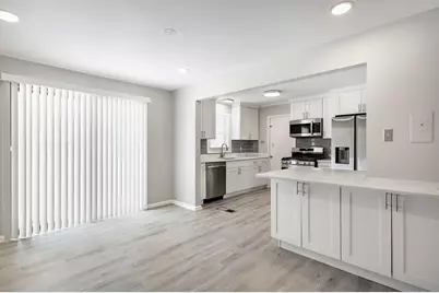 319 Indianwood Boulevard, Park Forest, IL 60466 - Photo 8