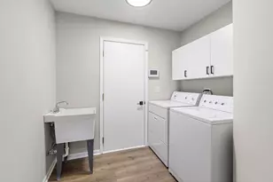 2607 Lexington Ln, Naperville, IL 60540 - Photo 8