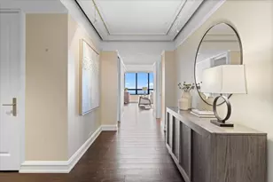 180 E Pearson St, Chicago, IL 60611 - Photo 4