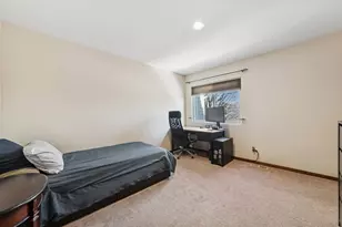 1105 Longford Rd, Bartlett, IL 60103 - Photo 16