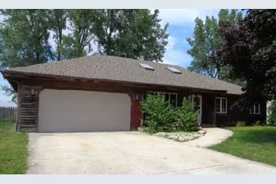 1023 W Longfellow Drive, Manteno, IL 60950 - Photo 2