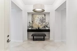 11 E Walton St, Chicago, IL 60611 - Photo 2