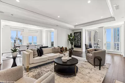 11 E Walton Street #4202, Chicago, IL 60611 - Photo 4