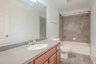 733 Station Blvd, Aurora, IL 60504 - Photo 10