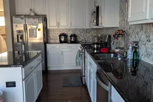 733 Station Blvd, Aurora, IL 60504 - Photo 6