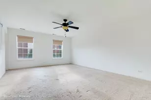 733 Station Blvd, Aurora, IL 60504 - Photo 30