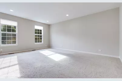 733 Station Boulevard, Aurora, IL 60504 - Photo 14
