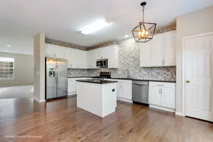 733 Station Blvd, Aurora, IL 60504 - Photo 24