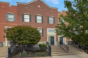 733 Station Blvd, Aurora, IL 60504 - Photo 4