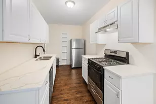 7379 N Damen Ave, Chicago, IL 60645 - Photo 2