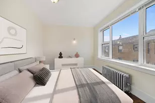 7379 N Damen Ave, Chicago, IL 60645 - Photo 12