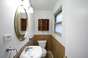 7515 N Damen Ave, Chicago, IL 60645 - Photo 8