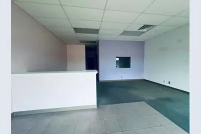 1565 Dekalb Avenue #D, Sycamore, IL 60178 - Photo 6