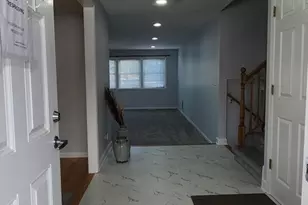 105 Aspen Dr, Schaumburg, IL 60194 - Photo 4