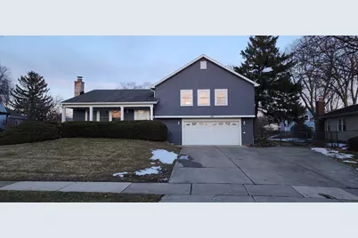 105 Aspen Drive, Schaumburg, IL 60194 - Photo 1