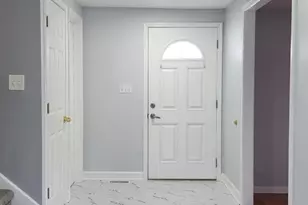 105 Aspen Dr, Schaumburg, IL 60194 - Photo 6