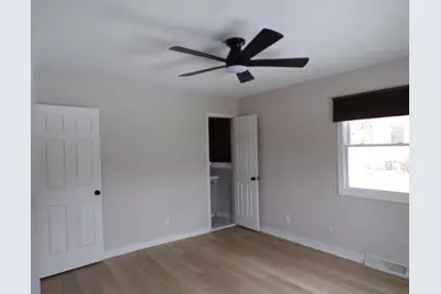 855 Riverside Drive, Dixon, IL 61021 - Photo 10