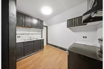 525 S Lasalle Street, Aurora, IL 60505 - Photo 6