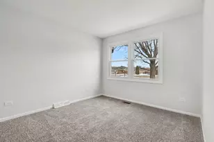 7644 S Cork Ave, Justice, IL 60458 - Photo 10