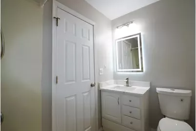 360 Farmingdale Circle #360, Vernon Hills, IL 60061 - Photo 10