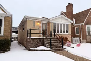 4918 N Moody Ave, Chicago, IL 60630 - Photo 2