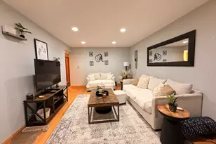 4918 N Moody Ave, Chicago, IL 60630 - Photo 8