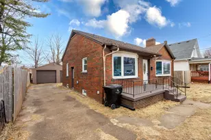 2506 11th St, Rock Island, IL 61201 - Photo 2