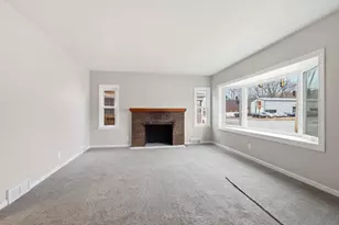 2506 11th St, Rock Island, IL 61201 - Photo 4