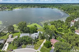 144 Oakwood Dr, Antioch, IL 60002 - Photo 2