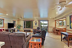 144 Oakwood Dr, Antioch, IL 60002 - Photo 4